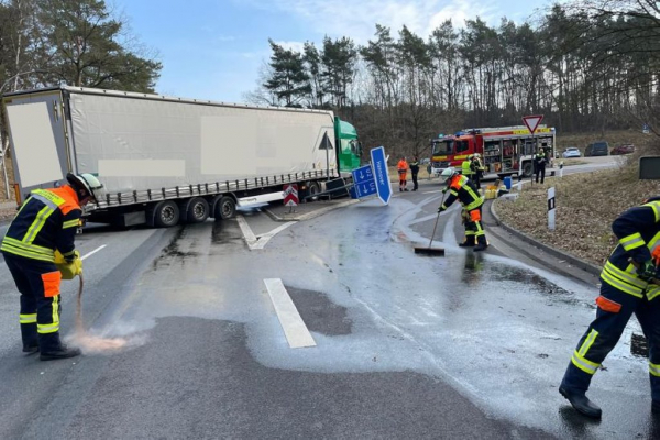 В Германии из фуры белоруса при ДТП вылилось 300 литров топлива