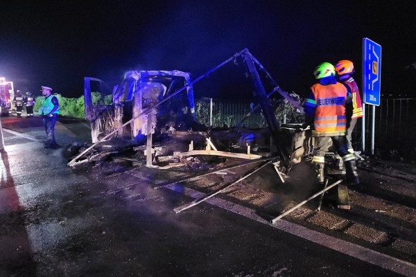 В Австрии сгорел фургон, на котором ехал белорус